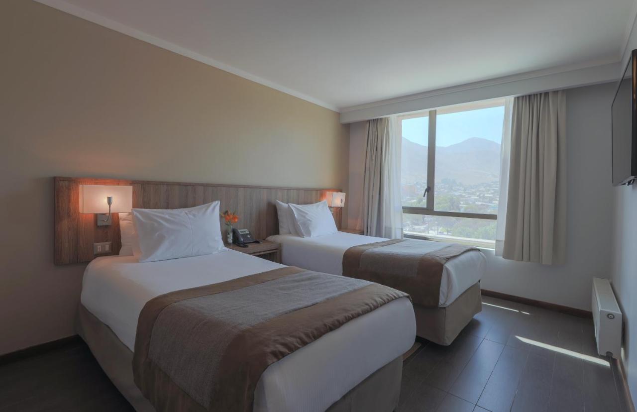 Hotel Atacama Suites โคเปียโป ภายนอก รูปภาพ