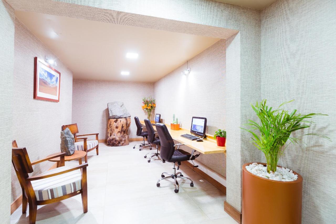 Hotel Atacama Suites โคเปียโป ภายนอก รูปภาพ